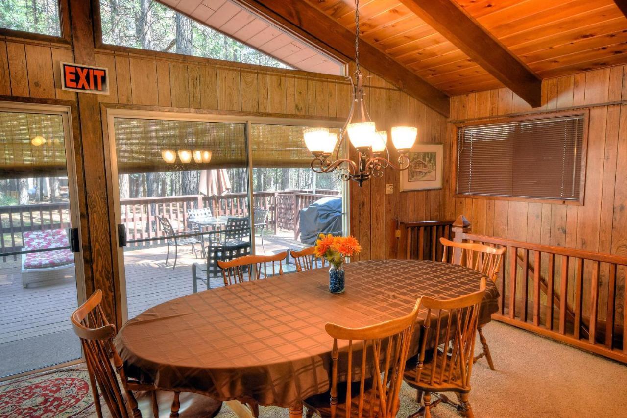 Papa Bear Cabin North Wawona Exterior photo
