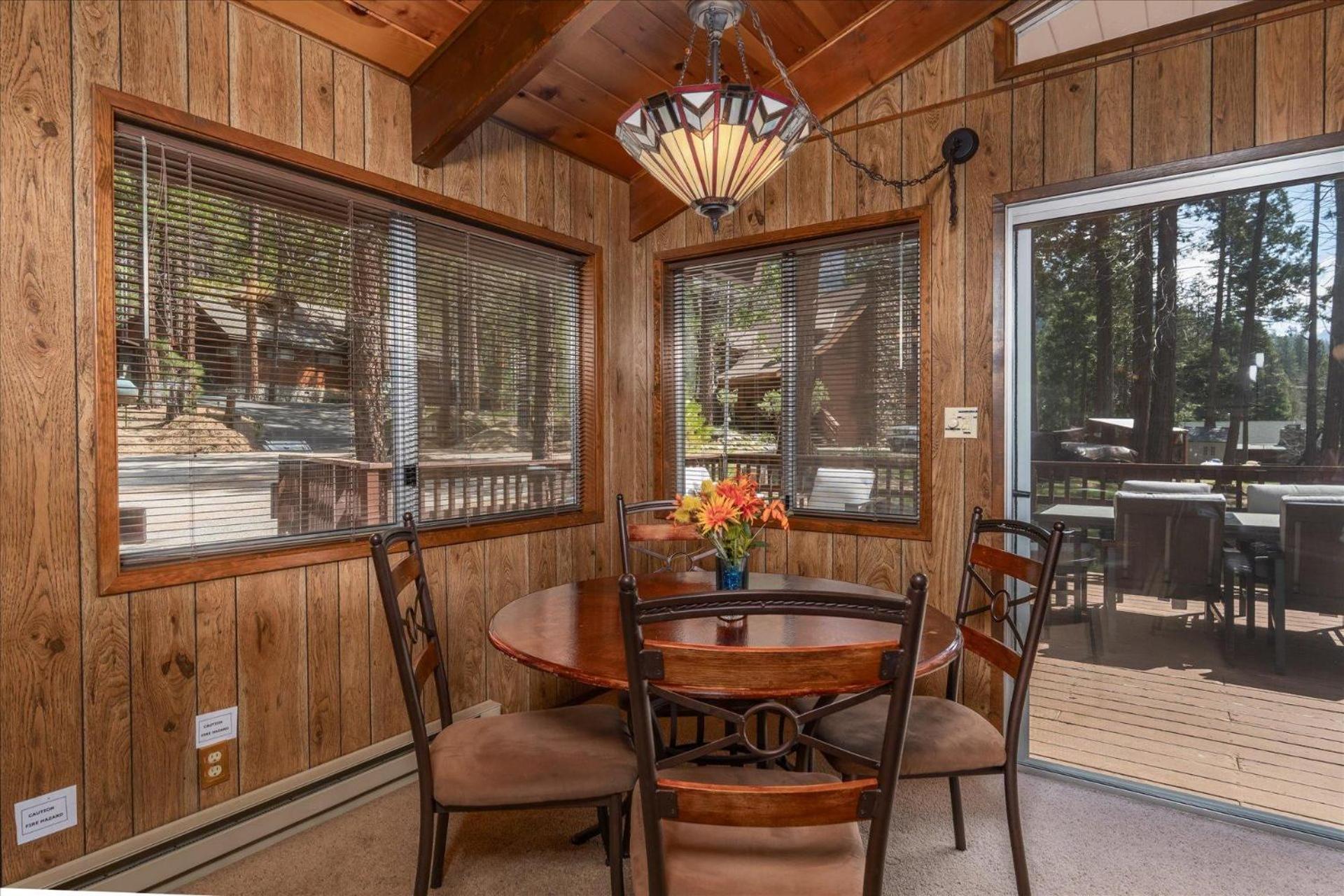 Papa Bear Cabin North Wawona Exterior photo